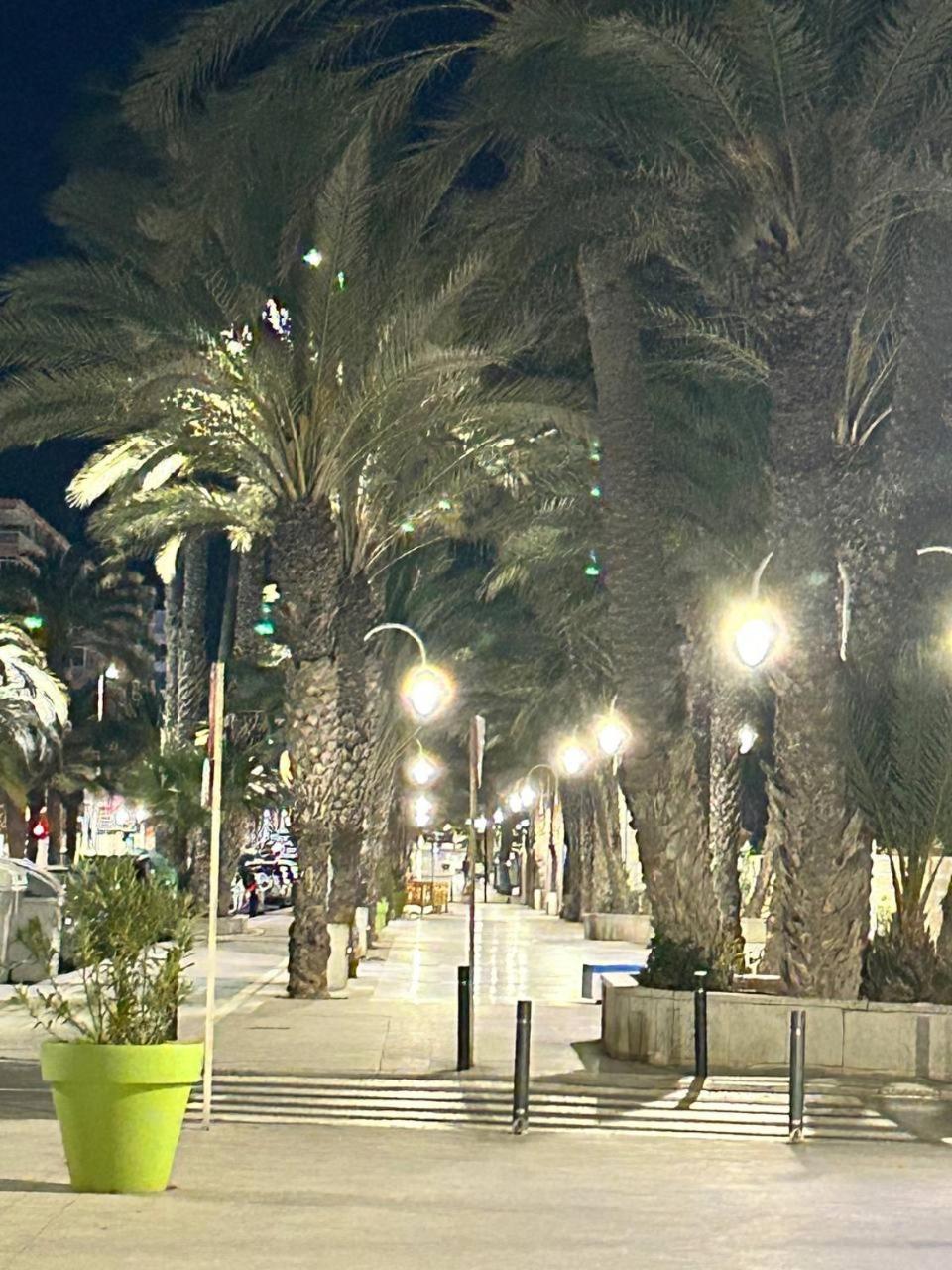 Spanish Sun - 500 M From The Apartment Arenales del Sol